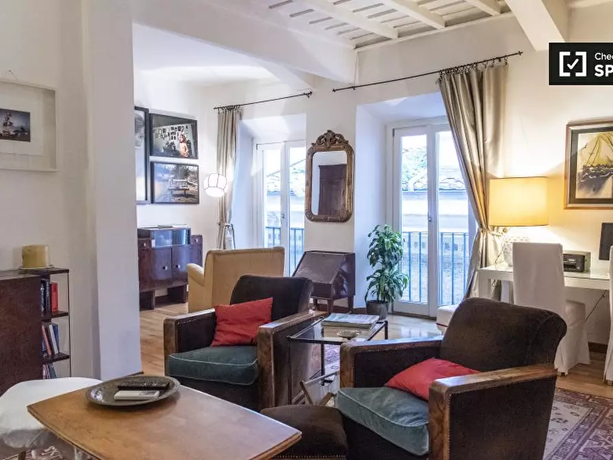 Immagine 1 di Appartamento in affitto  in Via dei Pettinari a Roma