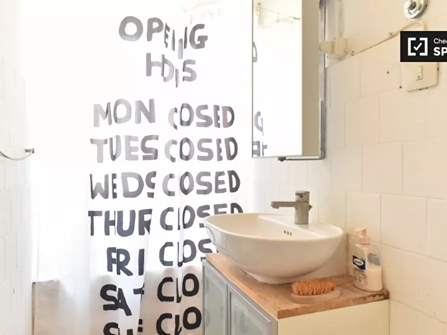 Immagine 4 di Camera condivisa in affitto  in Via Cardinale Mistrangelo, 00167 Roma RM, Italy a Roma