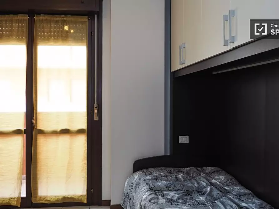 Immagine 2 di Camera condivisa in affitto  in Viale Antonio Gramsci a Sesto San Giovanni