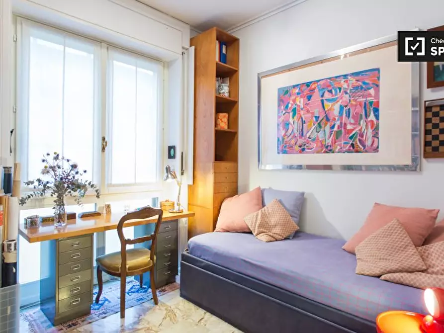 Immagine 2 di Camera condivisa in affitto  in Via Cimarosa a Milano