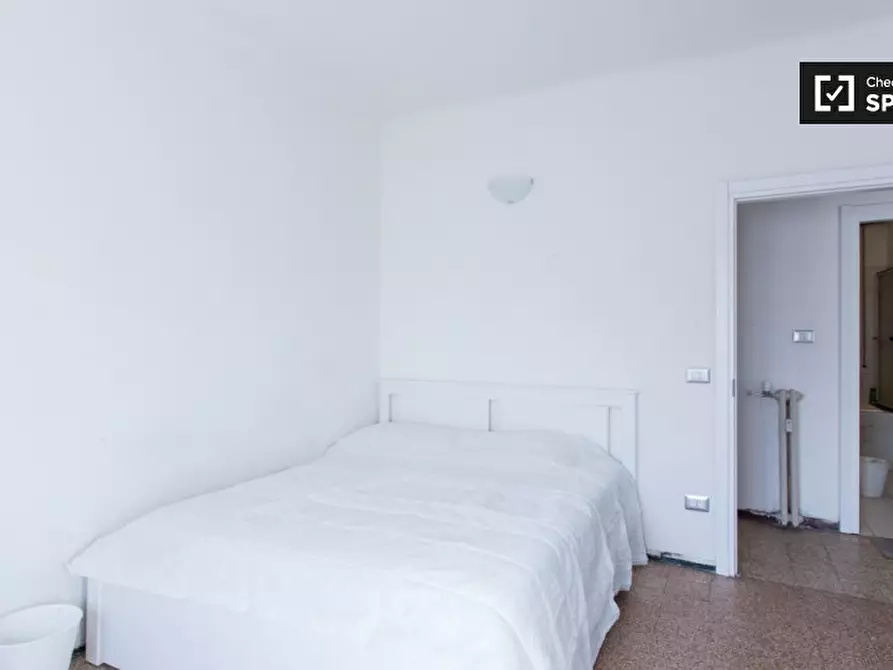 Immagine 2 di Camera condivisa in affitto  in Via Jacopino da Tradate a Milano