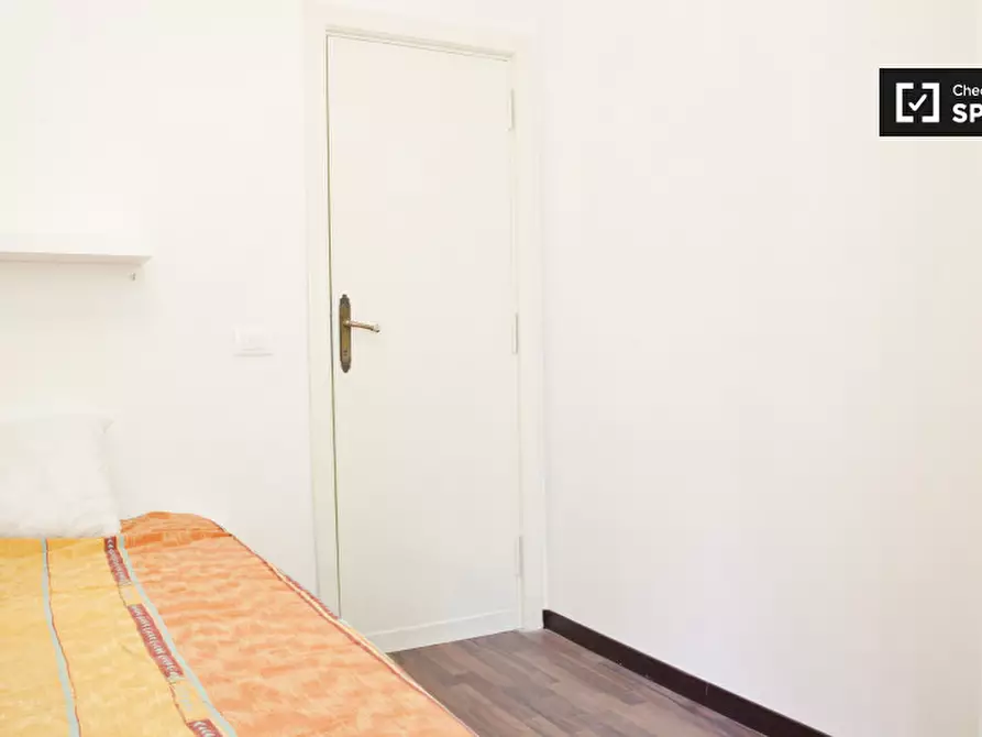Immagine 10 di Camera condivisa in affitto  in Via Temistocle Calzecchi Onesti a Roma