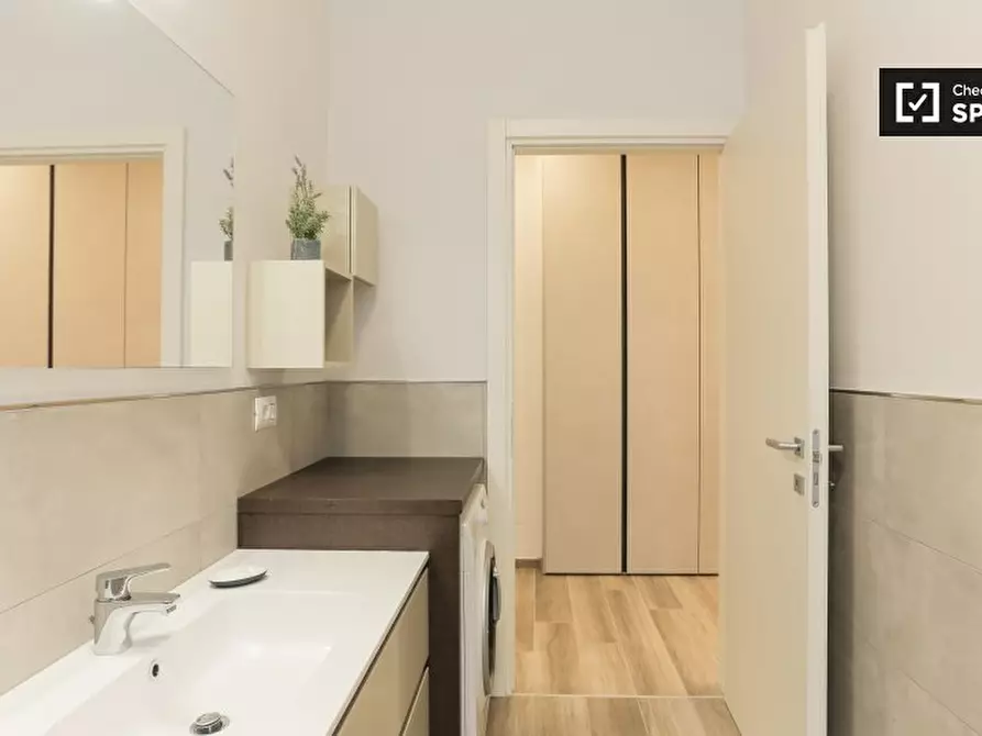 Immagine 17 di Appartamento in affitto  in Via Negroli, 20133 Milano MI, Italy a Milano