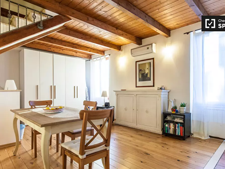 Immagine 6 di Camera condivisa in affitto  in Via Sarzana a Roma