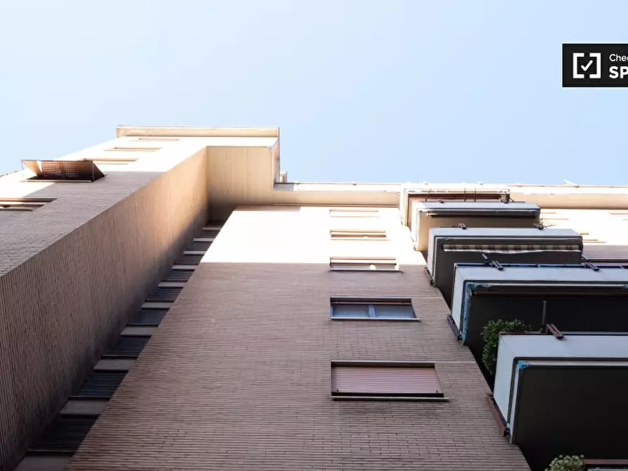 Immagine 18 di Camera condivisa in affitto  in Via Filippo Serafini, 00173 Roma RM, Italy a Roma