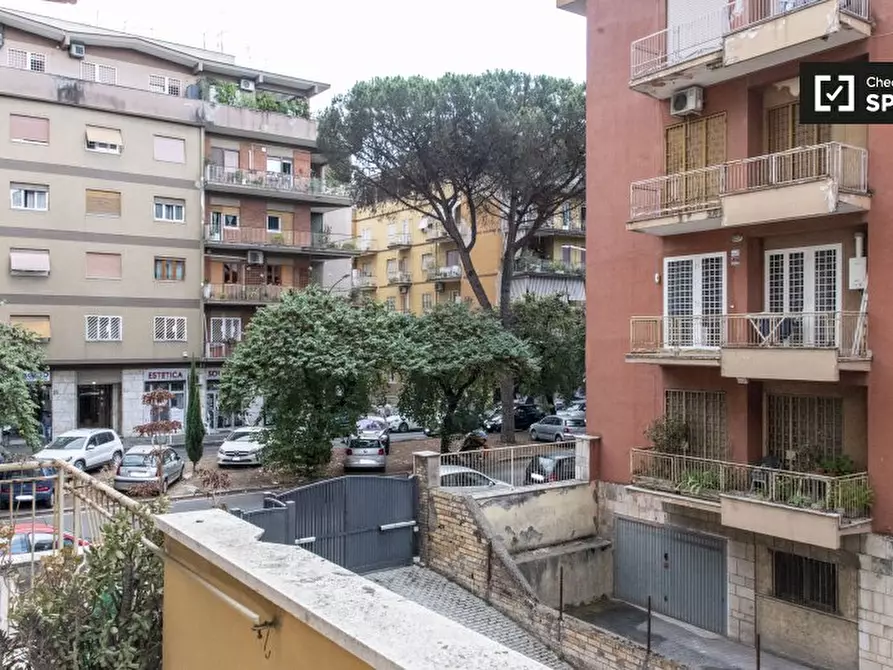 Immagine 6 di Camera condivisa in affitto  in Via Giulio Aristide Sartorio, 00147 Roma RM, Italy a Roma