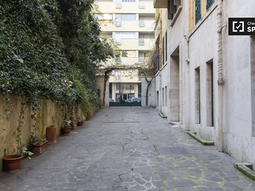 Immagine 17 di Ufficio in affitto  in Via Domenico Chelini a Roma