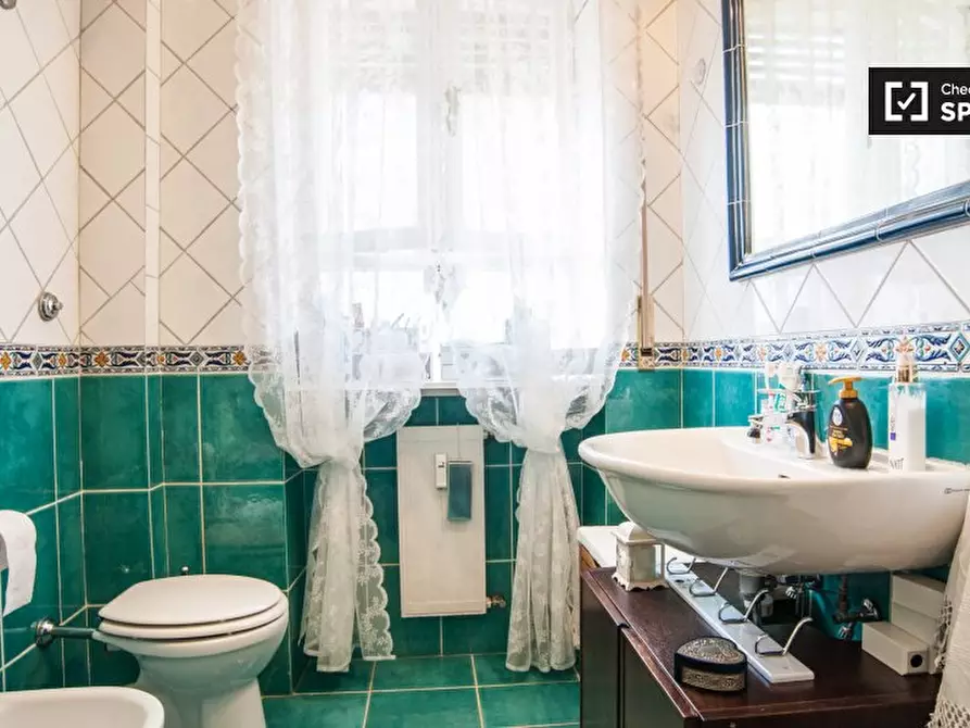 Immagine 18 di Camera condivisa in affitto  in Via Giuseppe Allievo, 00135 Roma RM, Italy a Roma