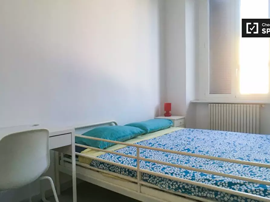 Immagine 2 di Camera condivisa in affitto  in Via Pietro Custodi a Milano