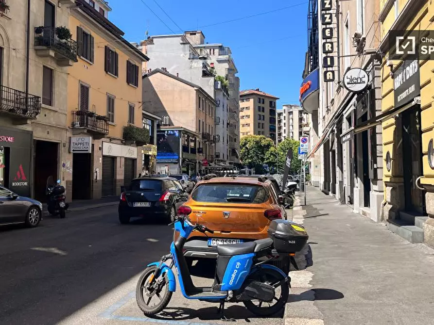 Immagine 12 di Camera condivisa in affitto  in Via Marghera a Milano