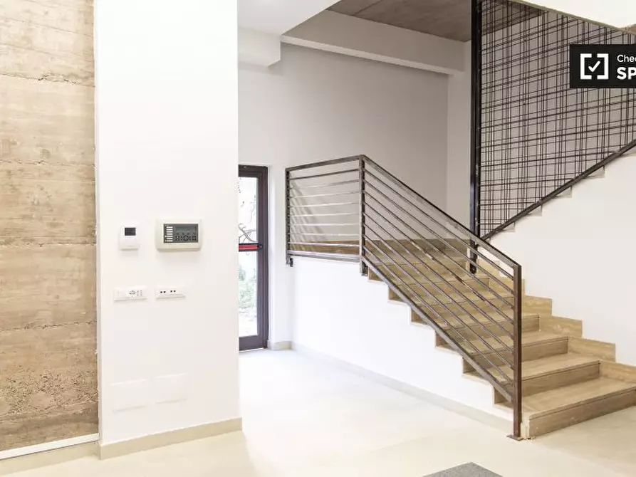 Immagine 12 di Appartamento in affitto  in Via della Marranella a Roma