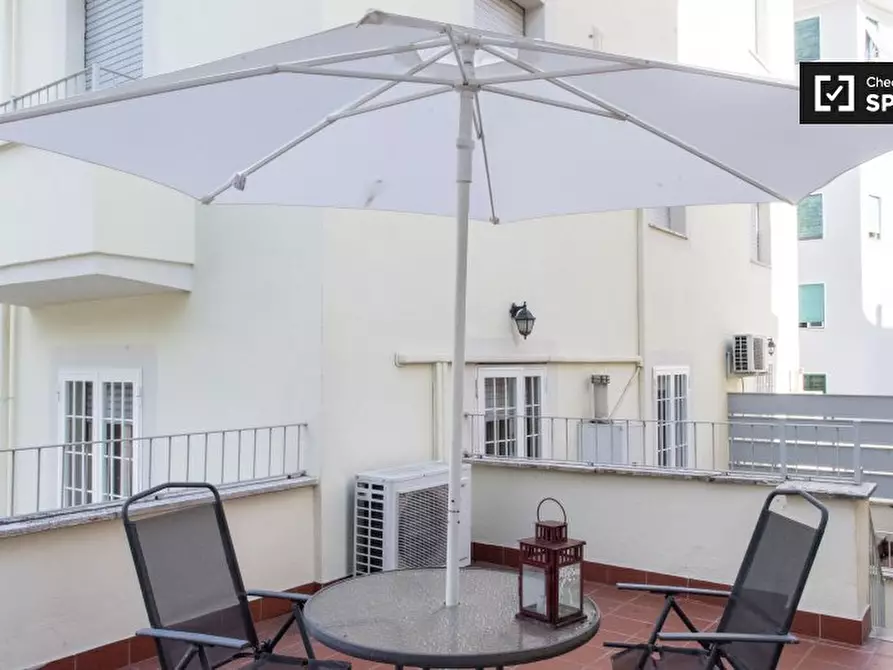 Immagine 19 di Camera condivisa in affitto  in Via Portuense a Roma