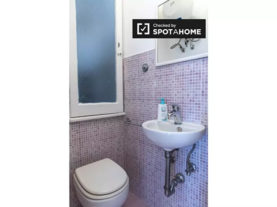 Immagine 18 di Camera condivisa in affitto  in Piazza Bologna a Roma