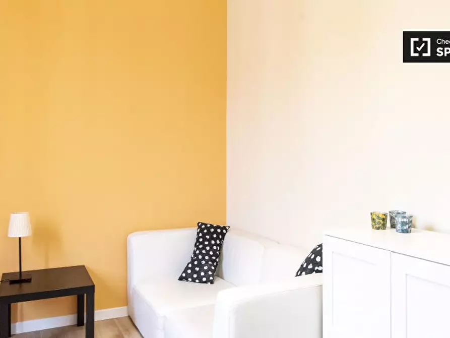 Immagine 19 di Camera condivisa in affitto  in Via Fara Sabina a Roma