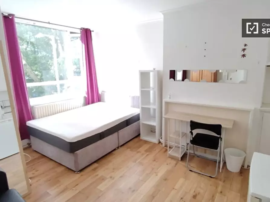 Immagine 19 di Camera condivisa in affitto  in Tildesley Road a Wandsworth