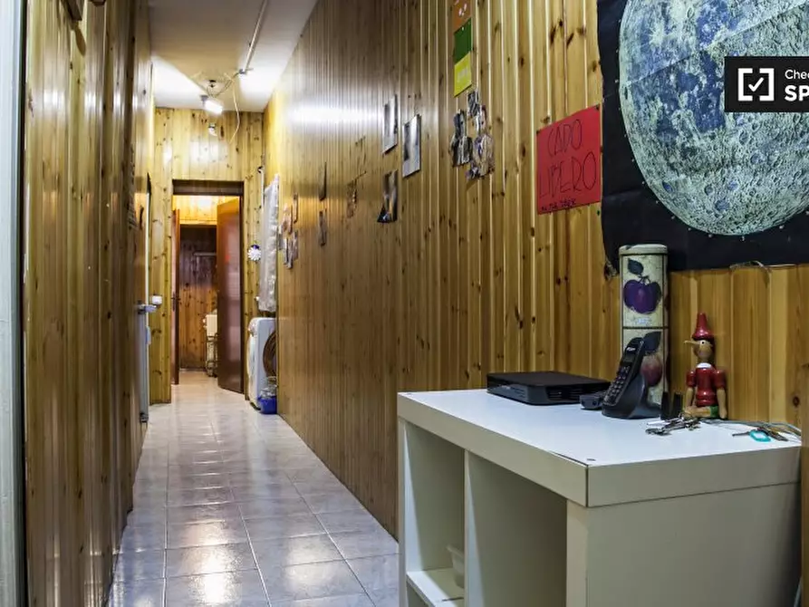 Immagine 11 di Appartamento in affitto  in Via Altino a Roma