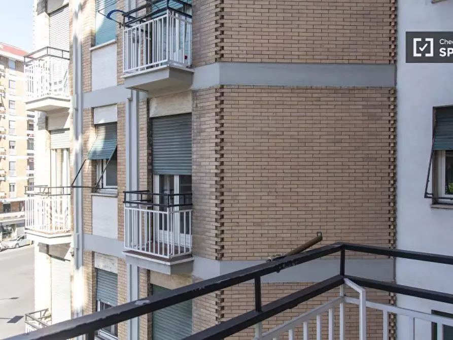 Immagine 10 di Appartamento in affitto  in Via Francesco Grimaldi a Roma