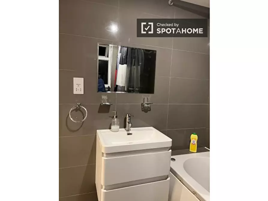 Immagine 6 di Camera condivisa in affitto  in Eastcote Ave a Southall