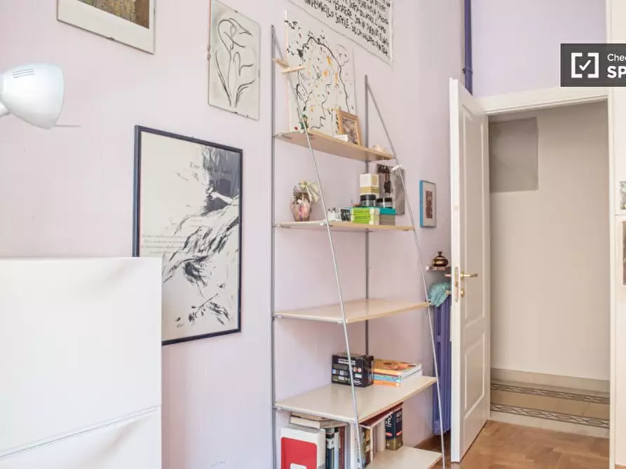 Immagine 2 di Camera condivisa in affitto  in Via Ceneda a Roma