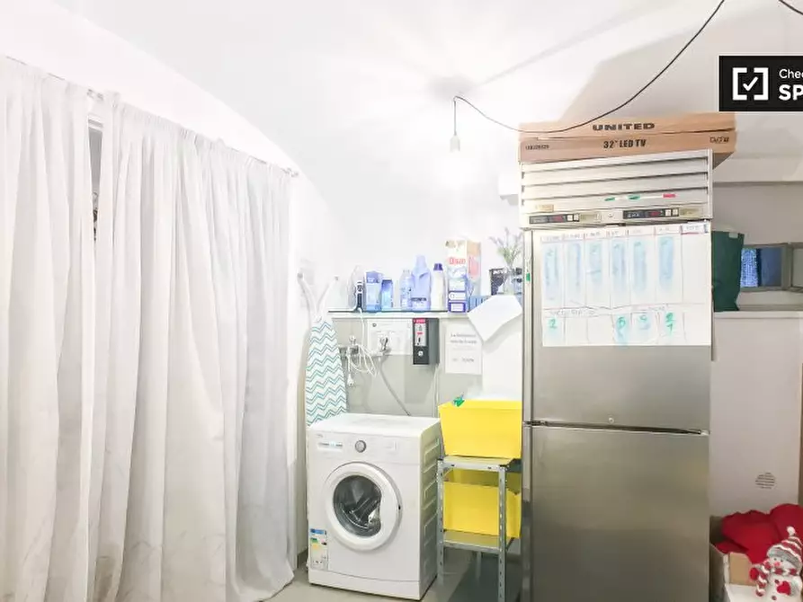 Immagine 15 di Camera condivisa in affitto  in Via dei Giovi, 00141 Roma RM, Italy a Roma