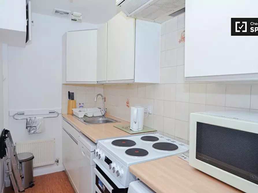 Immagine 5 di Ufficio in affitto  in GF St Anns Villas a Kensington