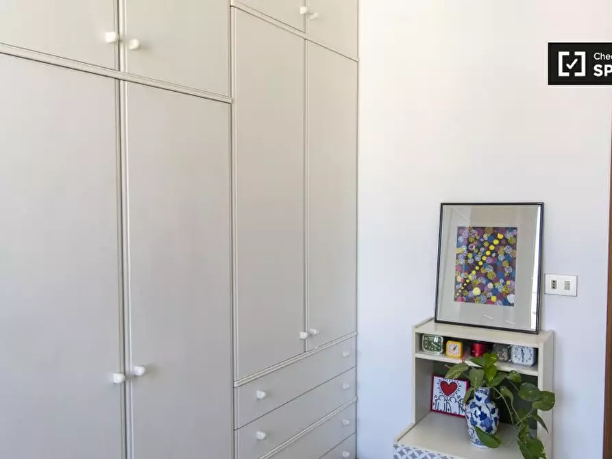 Immagine 4 di Camera condivisa in affitto  in Via Torri in Sabina a Roma