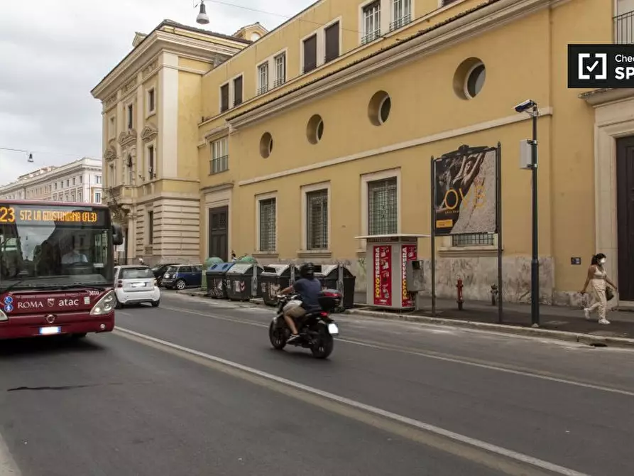 Immagine 18 di Appartamento in affitto  in Via Volturno a Roma