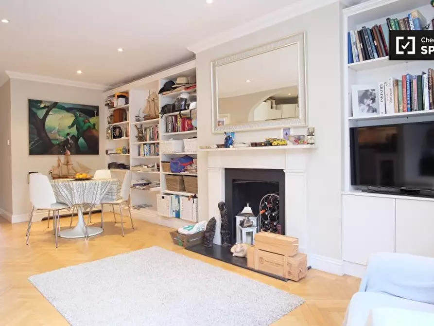 Immagine 7 di Appartamento in affitto  in Kensington High St, Kensington, London W8 6NW, UK a Kensington