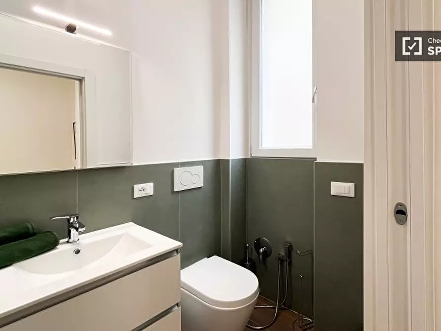 Immagine 16 di Camera condivisa in affitto  in Via Quadronno a Milano