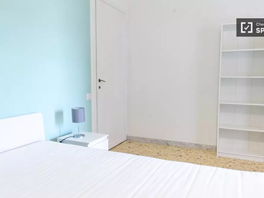 Immagine 4 di Camera condivisa in affitto  in Viale Etiopia a Roma