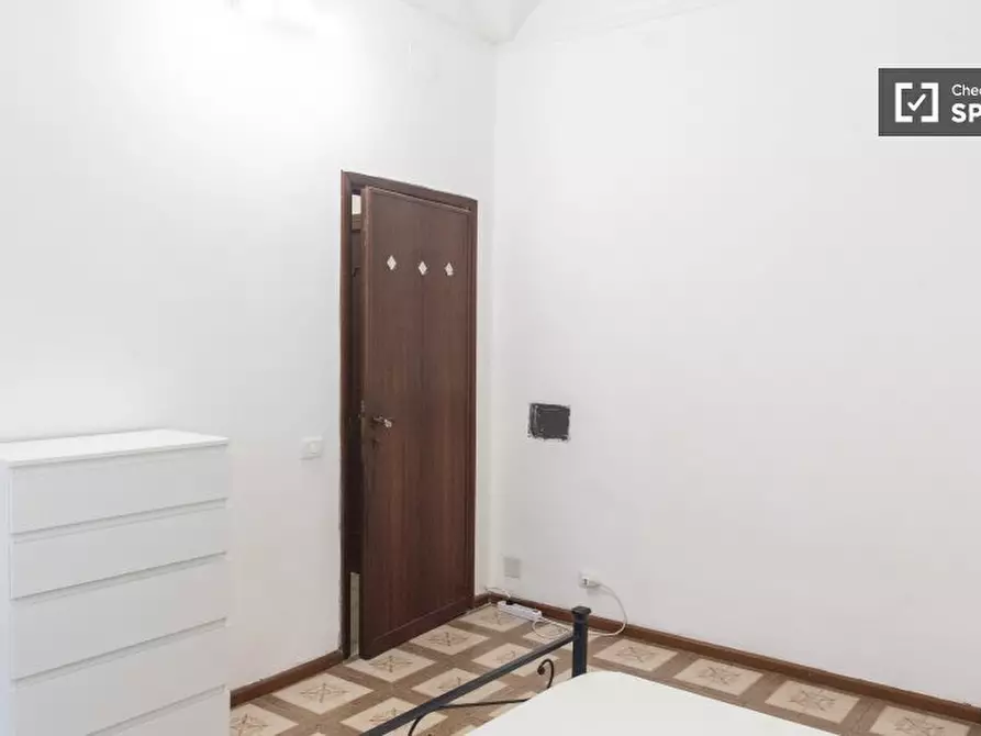 Immagine 3 di Camera condivisa in affitto  in Piazza di S. Croce in Gerusalemme a Roma