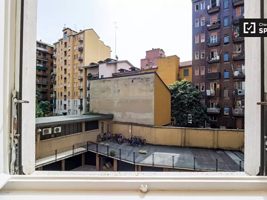 Immagine 5 di Camera condivisa in affitto  in Via dei Biancospini a Milano