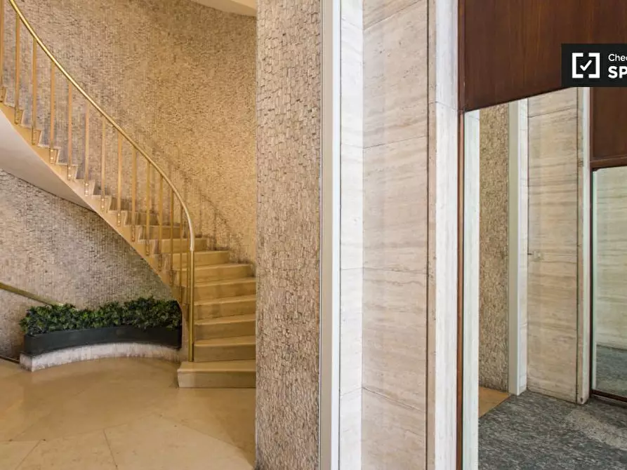 Immagine 16 di Appartamento in affitto  in Via Durini a Milano