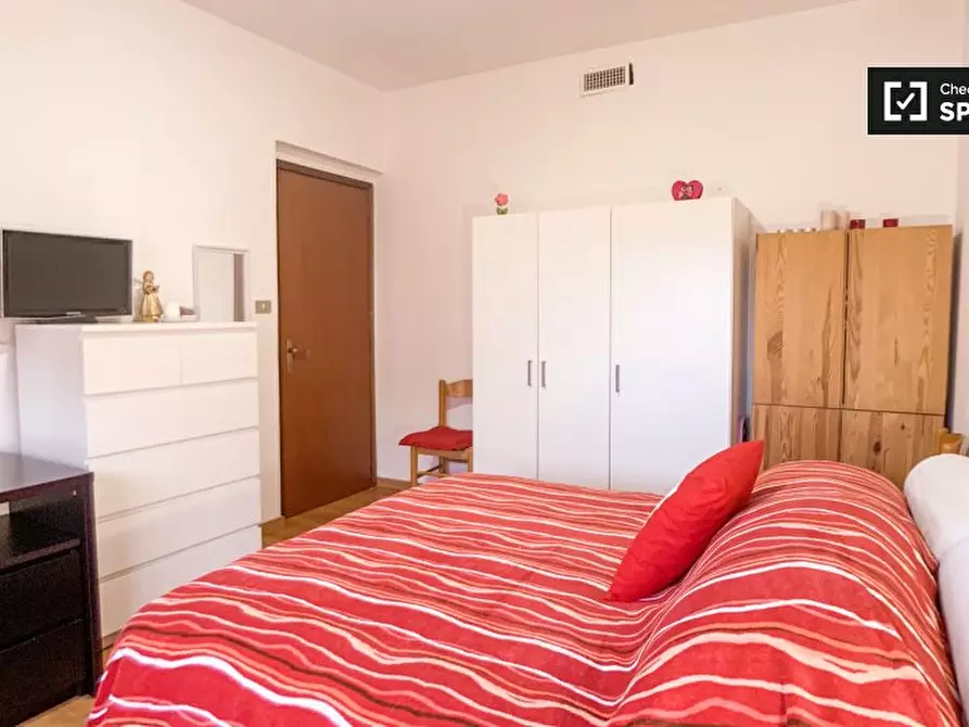 Immagine 18 di Camera condivisa in affitto  in Via Valentino Banal, 00177 Roma RM, Italy a Roma