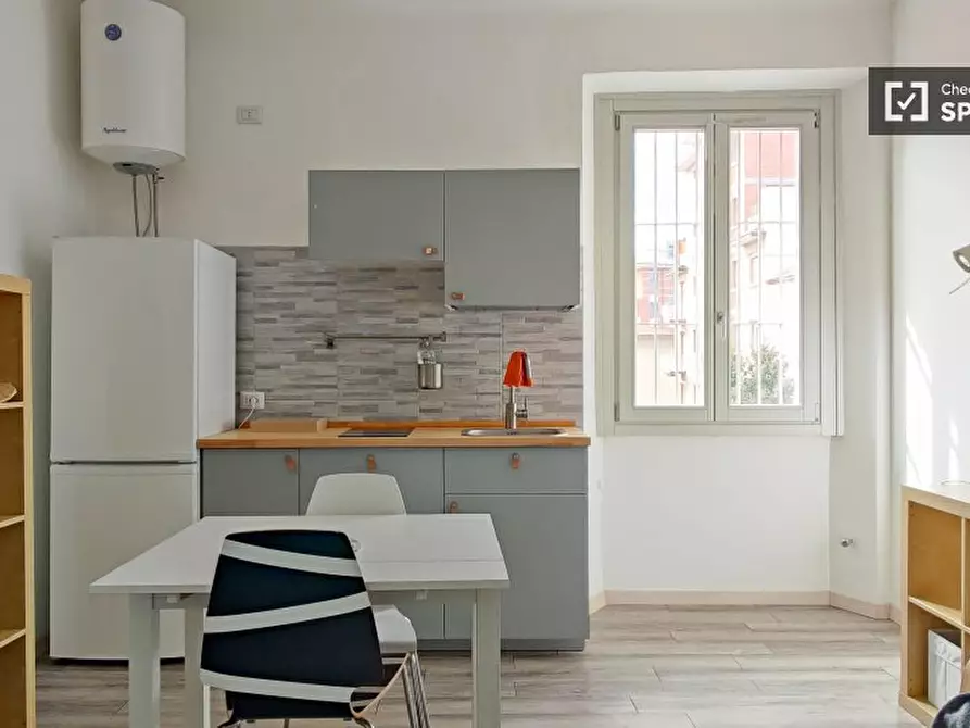 Immagine 2 di Ufficio in affitto  in Via Sibari a Milano