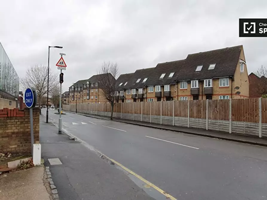 Immagine 13 di Appartamento in affitto  in St James's Rd a Camberwell