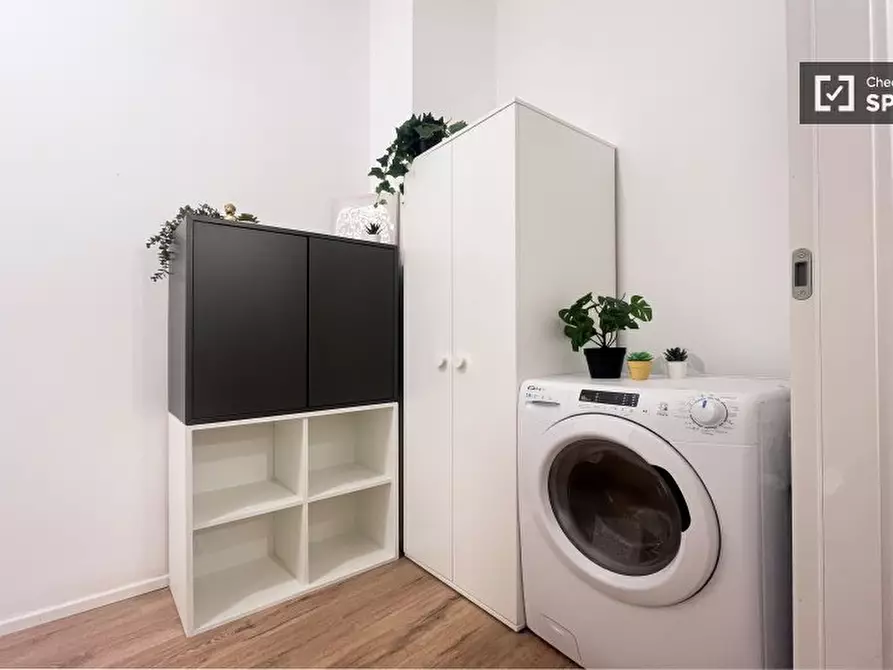 Immagine 11 di Camera condivisa in affitto  in Via Don Bosco a Milano