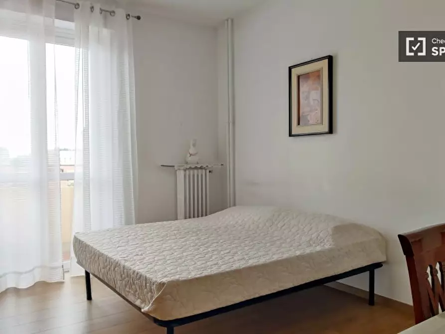 Immagine 6 di Camera condivisa in affitto  in Via Demonte a Milano