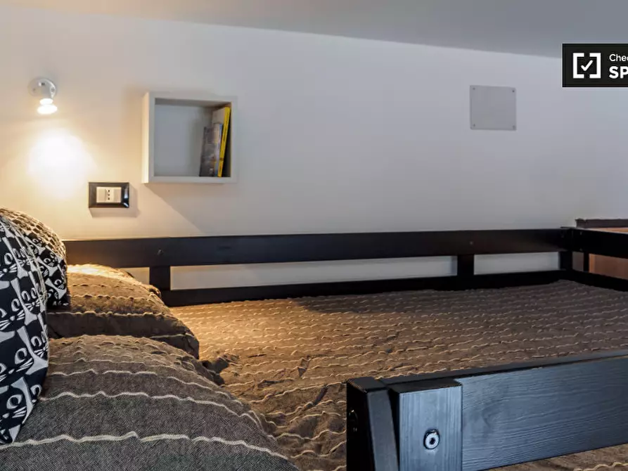 Immagine 14 di Ufficio in affitto  in Via Pietro Crespi a Milano