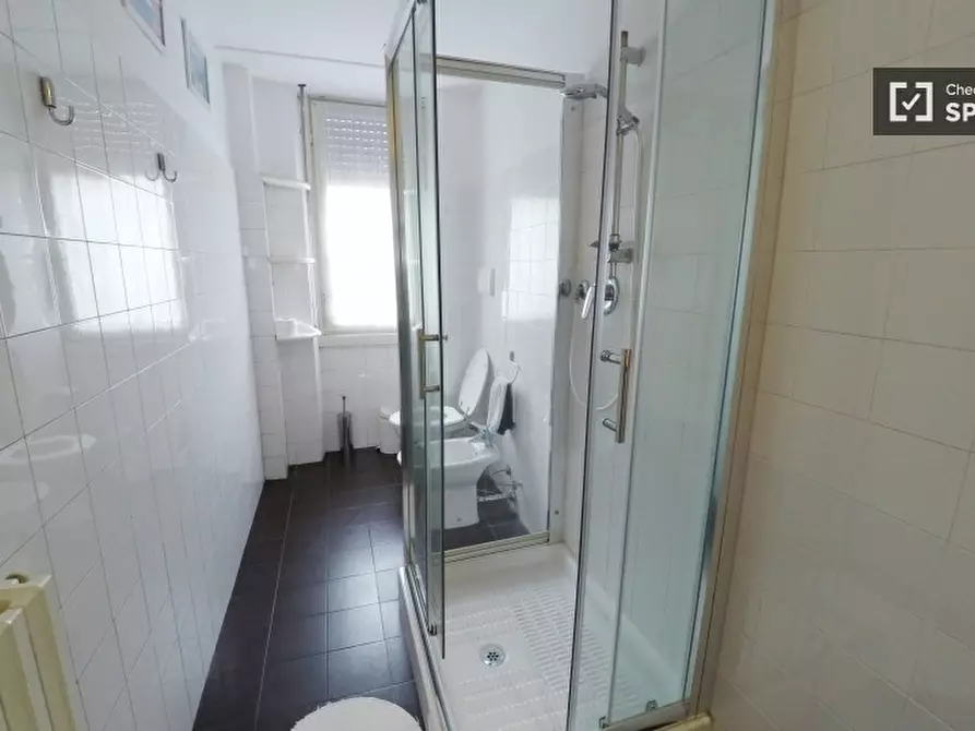 Immagine 17 di Camera condivisa in affitto  in Piazza Gobetti a Milano