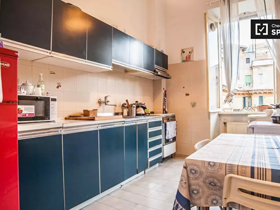 Immagine 11 di Camera condivisa in affitto  in Piazza Melozzo da Forlì, 00196 Roma RM, Italy a Roma