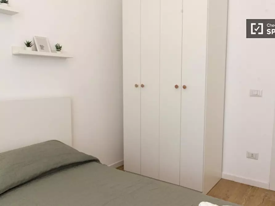 Immagine 2 di Camera condivisa in affitto  in Via Crema a Roma