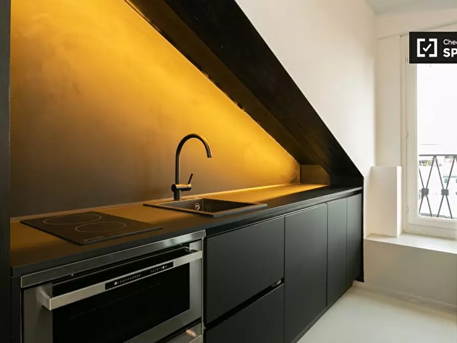 Immagine 15 di Appartamento in affitto  in Piazza S. Camillo de Lellis a Milano