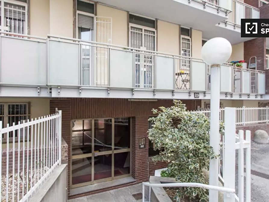 Immagine 10 di Camera condivisa in affitto  in Via Carnia a Milano