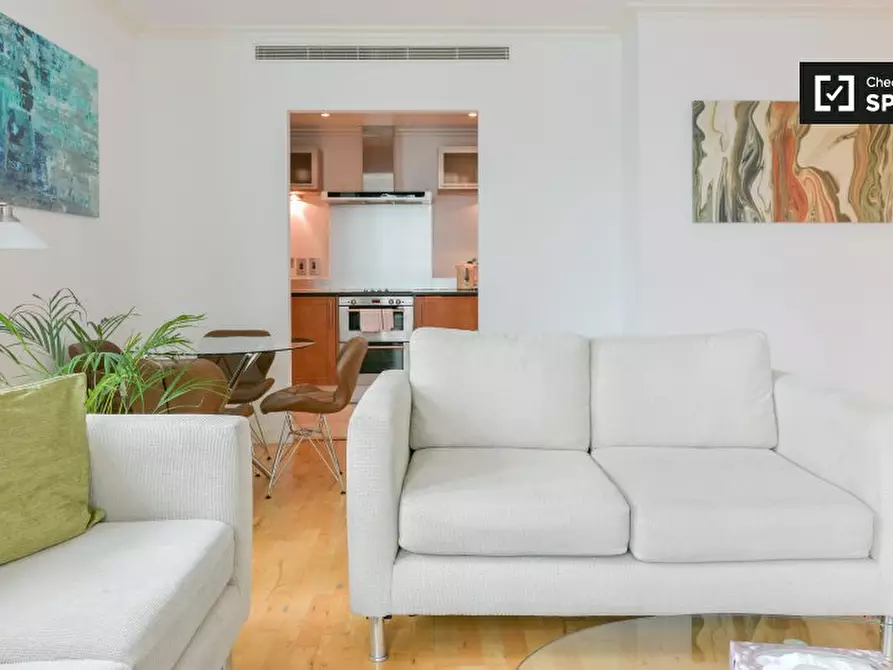 Immagine 6 di Appartamento in affitto  in South Quay Plaza, Isle of Dogs, London a Poplar