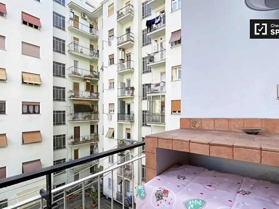 Immagine 12 di Camera condivisa in affitto  in Via Antonio Raimondi a Roma