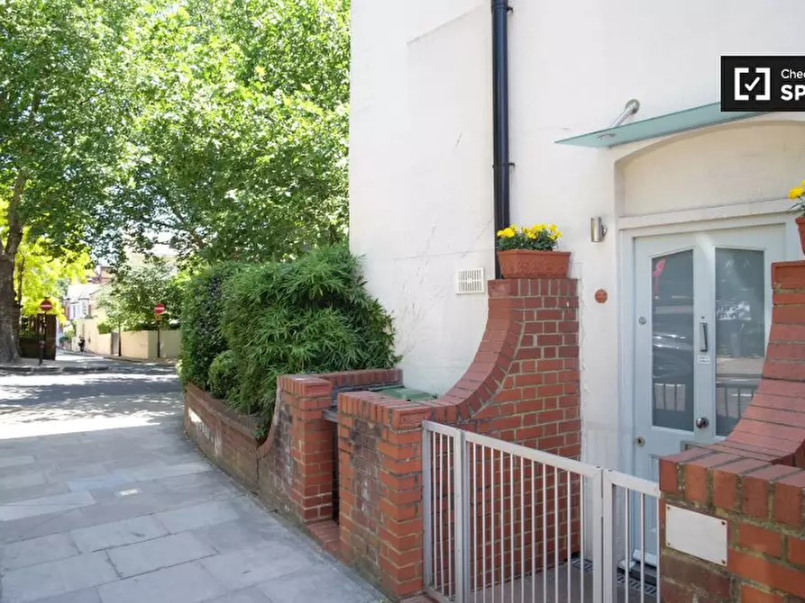 Immagine 11 di Appartamento in affitto  in Rosslyn Hill, Hampstead a Camden Town