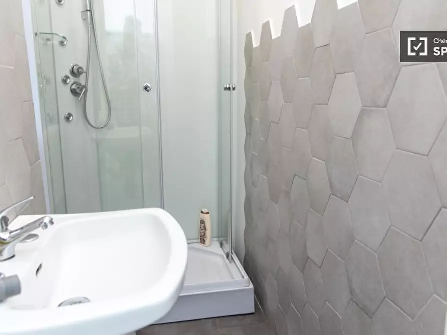 Immagine 7 di Camera condivisa in affitto  in Viale Parioli a Roma