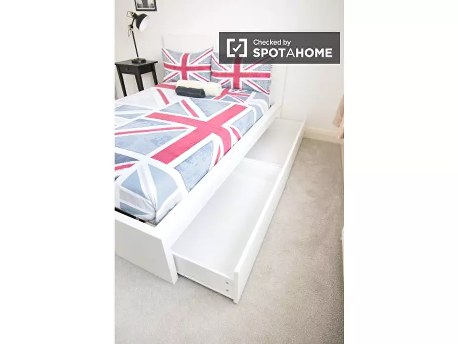 Immagine 3 di Camera condivisa in affitto  in Myrdle Court, Myrdle Street a Poplar