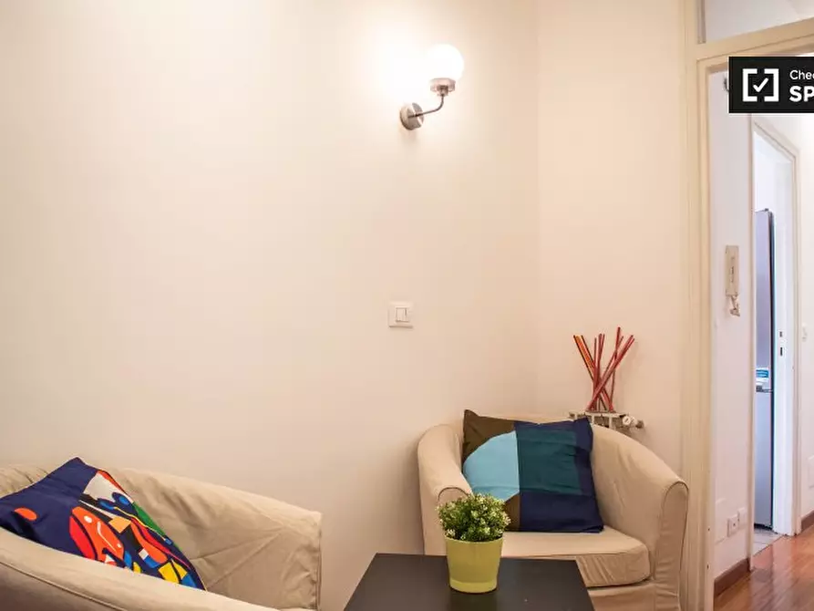 Immagine 12 di Camera condivisa in affitto  in Via Alfredo Catalani a Roma